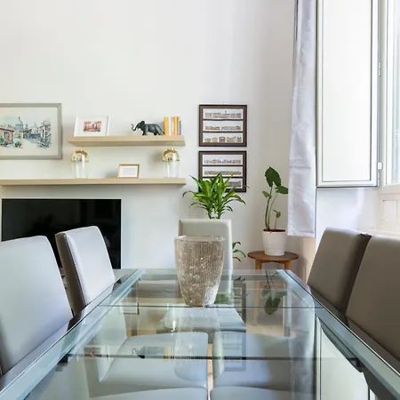 Passeggiata Di Ripetta Tevere View Spacious apartment 2 BR FOR 7 Pax-2